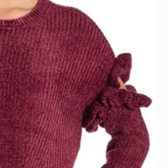 Romeo and Juliet couture Ruffled sleeve sweater, small - Picture 2 of 7